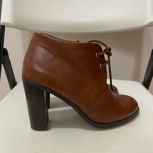 Expression Valhala Black Heeled Lace up Bootie Tan Size 8 - Picture 4 of 5